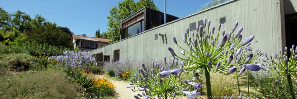 The L'îloz' environmental education center in Miribel Jonage Park. (Photo credit: LA HORDE DE / Christophe Millot)